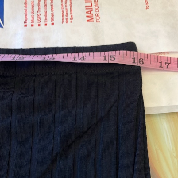 🎈$5 High waisted Bodycon Skirt 🎈 - Picture 7 of 8